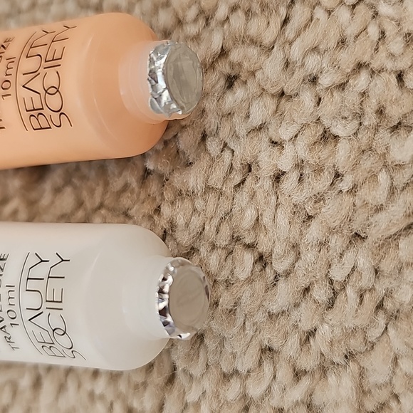 Beauty Society Travel Poker Face And Mission Accomplished - Picture 3 of 3